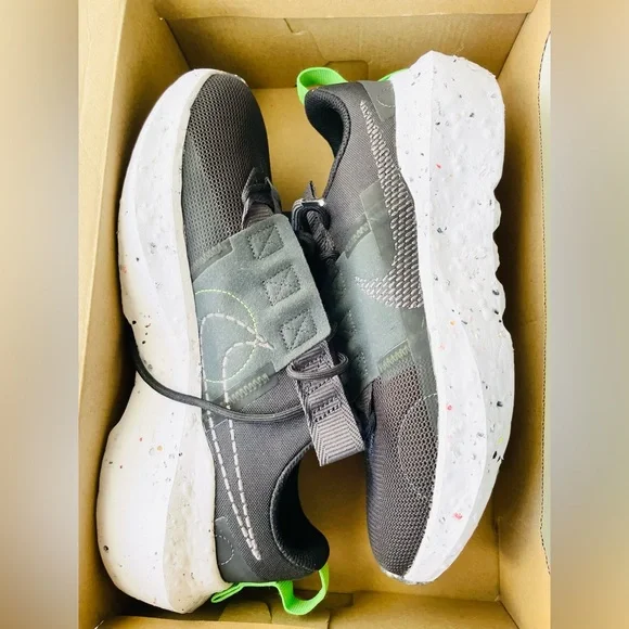 NIB wmns Nke Crater Impact, black off noir, sz 8, orig $155 - Picture 13 of 16